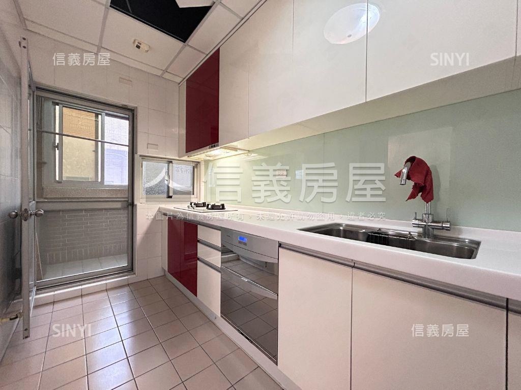 專任【金門新村】高樓美屋房屋室內格局與周邊環境