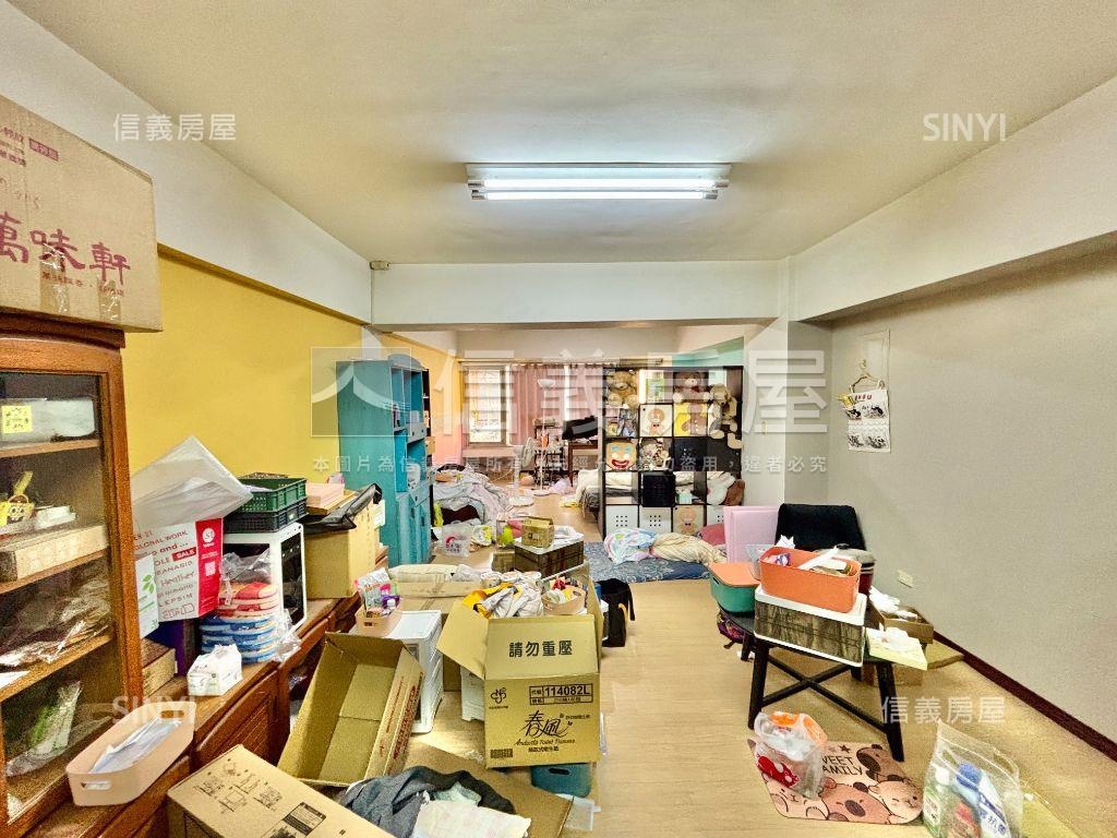 專任！五期顯眼樓店＋車位房屋室內格局與周邊環境