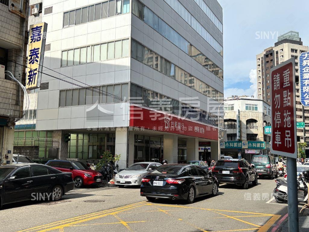 已退租！五期樓店＋車位房屋室內格局與周邊環境