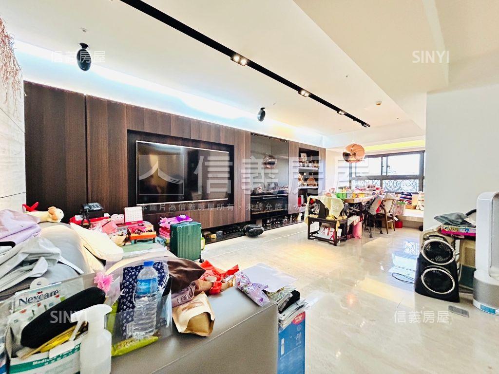 長安東路高樓層帶車位房屋室內格局與周邊環境