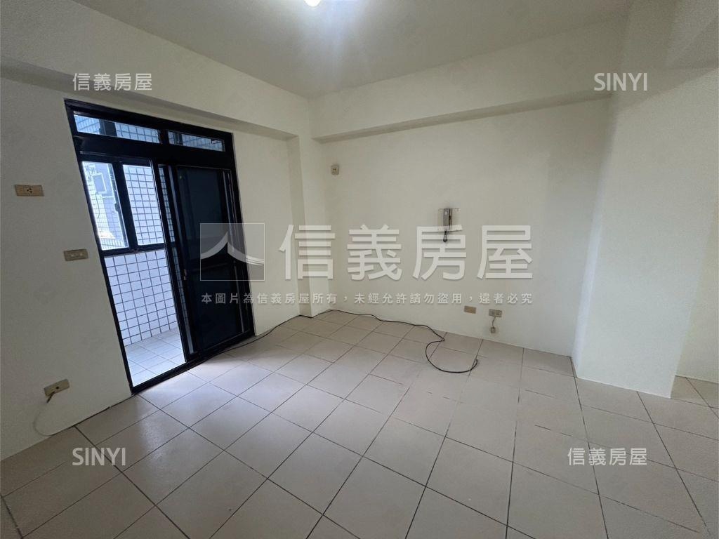 大溪市區次頂樓兩房房屋室內格局與周邊環境