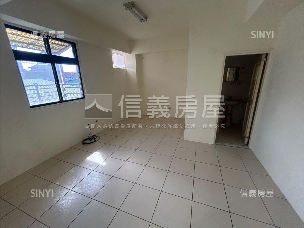 大溪市區次頂樓兩房房屋室內格局與周邊環境