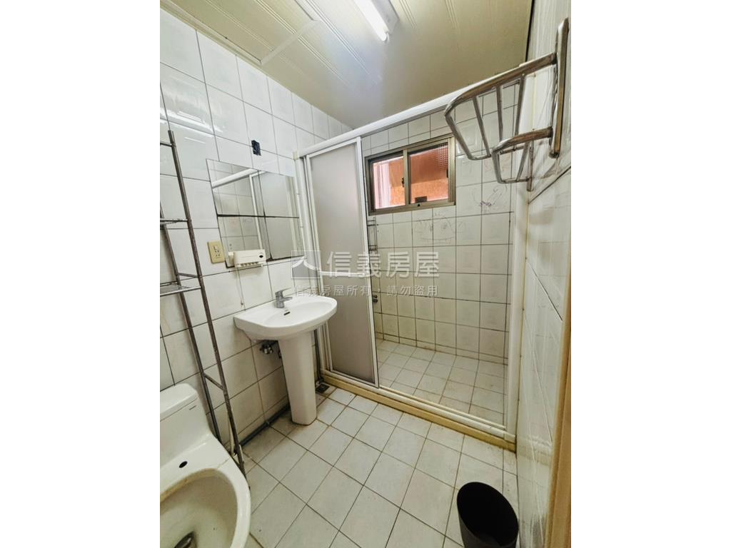 朱崙街靜巷公寓稀有釋出房屋室內格局與周邊環境