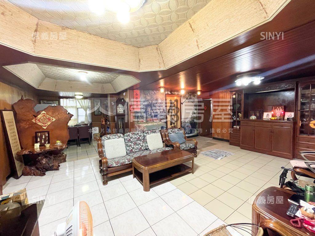 一層一戶黃金３樓大間美寓房屋室內格局與周邊環境