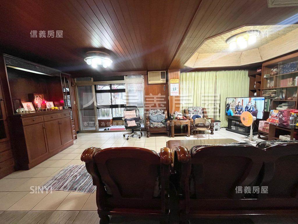 一層一戶黃金３樓大間美寓房屋室內格局與周邊環境