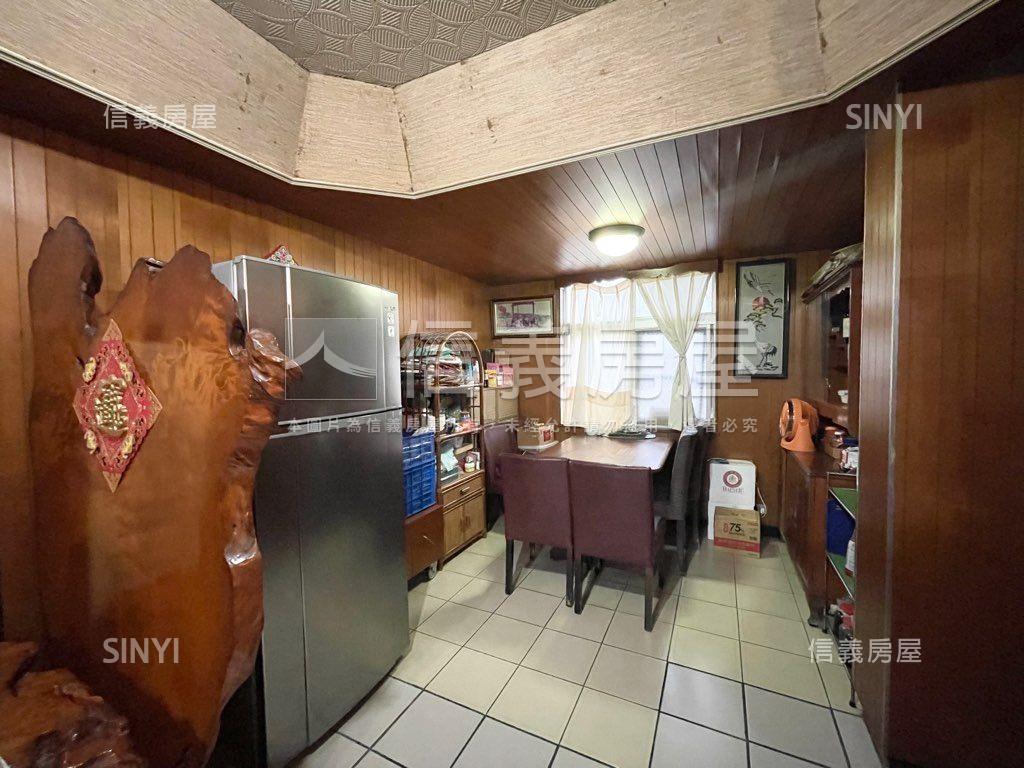一層一戶黃金３樓大間美寓房屋室內格局與周邊環境