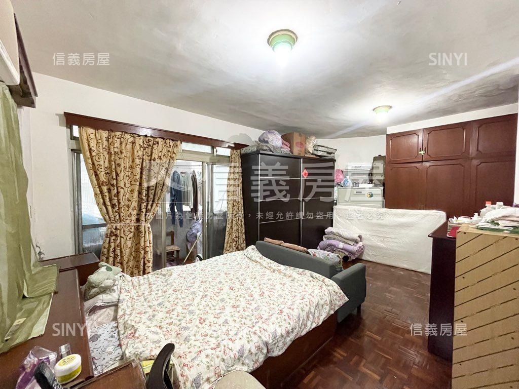 一層一戶黃金３樓大間美寓房屋室內格局與周邊環境