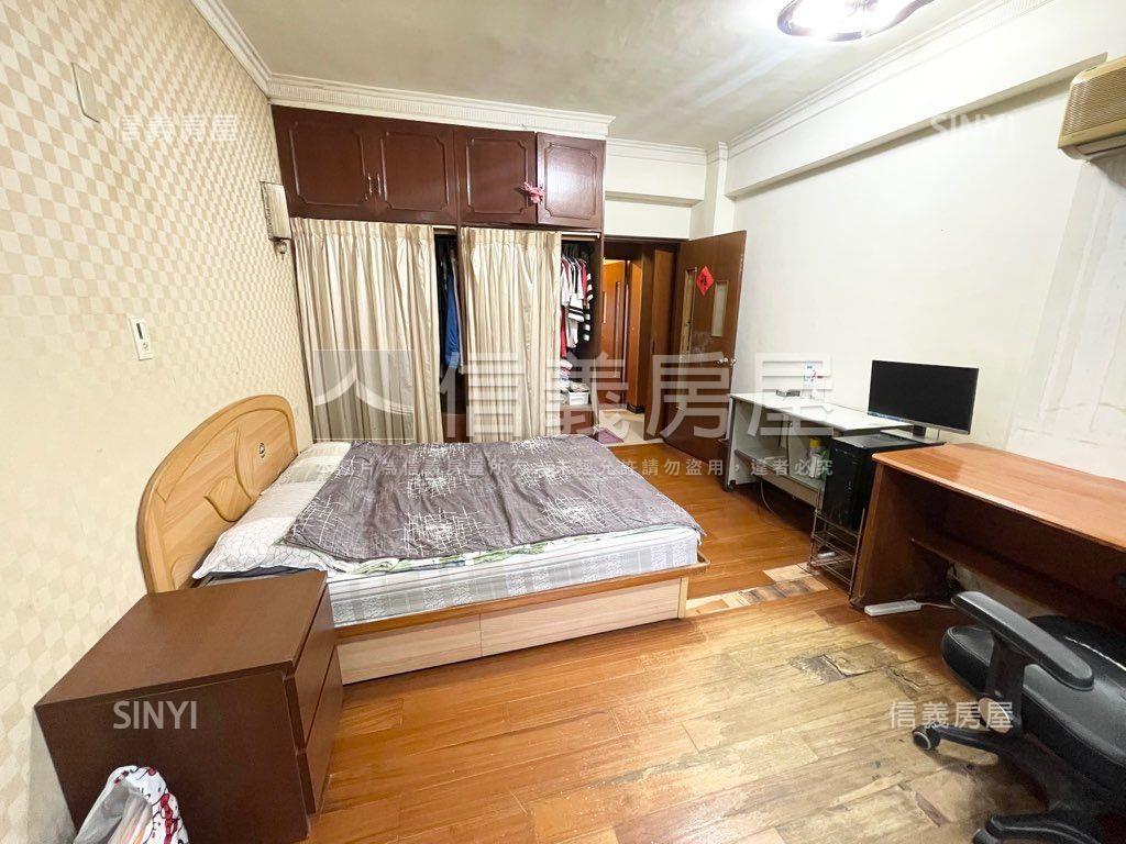 一層一戶黃金３樓大間美寓房屋室內格局與周邊環境