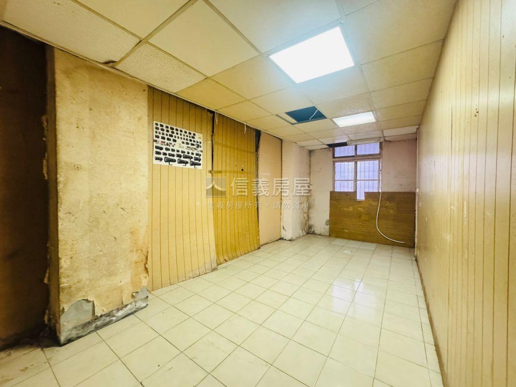 近北醫邊間一樓公寓房屋室內格局與周邊環境