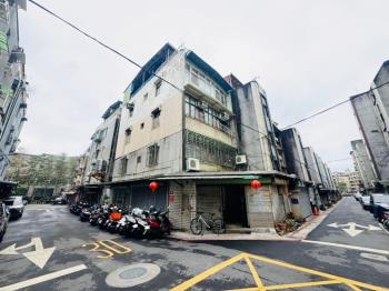 近北醫邊間一樓公寓