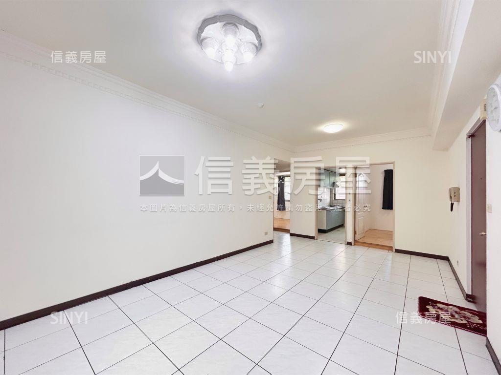 低總價三房車位房屋室內格局與周邊環境