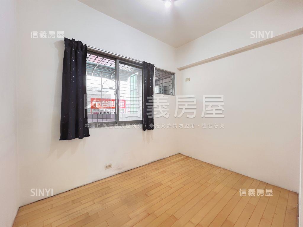 低總價三房車位房屋室內格局與周邊環境