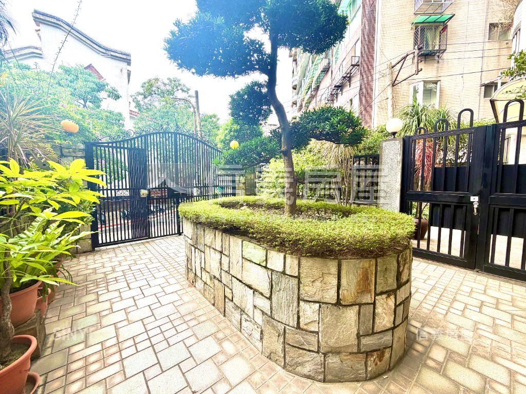 【珍藏新案】薇閣溫泉四房房屋室內格局與周邊環境