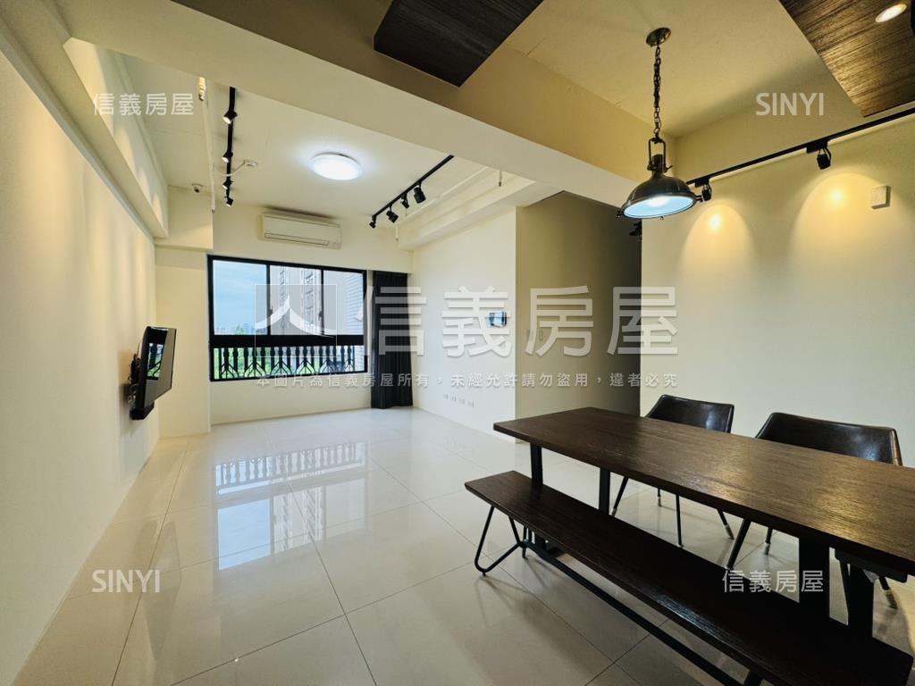 專任富宇權峰後棟樹海三房房屋室內格局與周邊環境