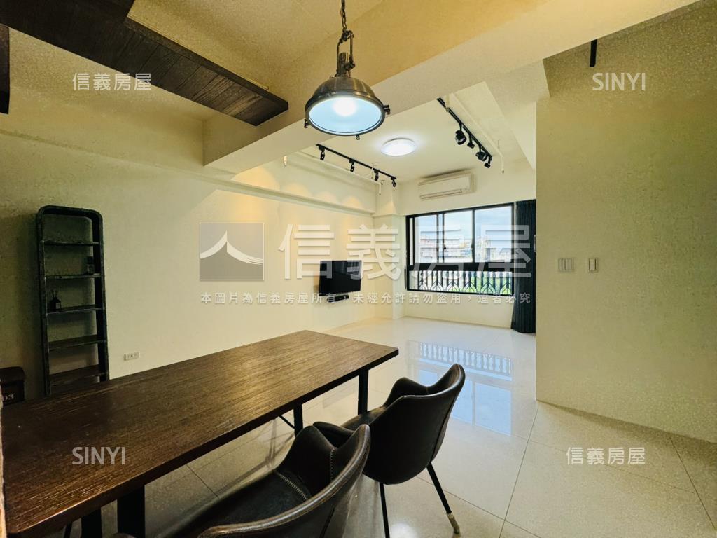 專任富宇權峰後棟樹海三房房屋室內格局與周邊環境
