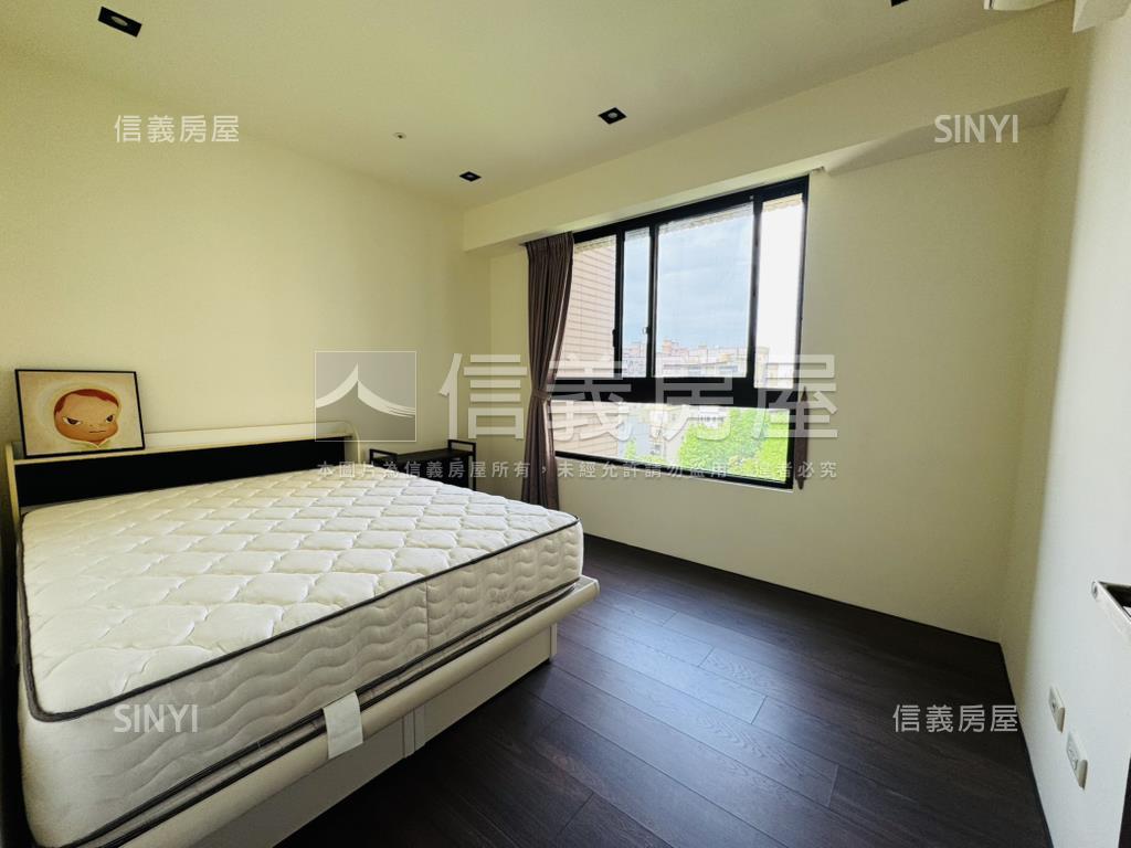 專任富宇權峰後棟樹海三房房屋室內格局與周邊環境