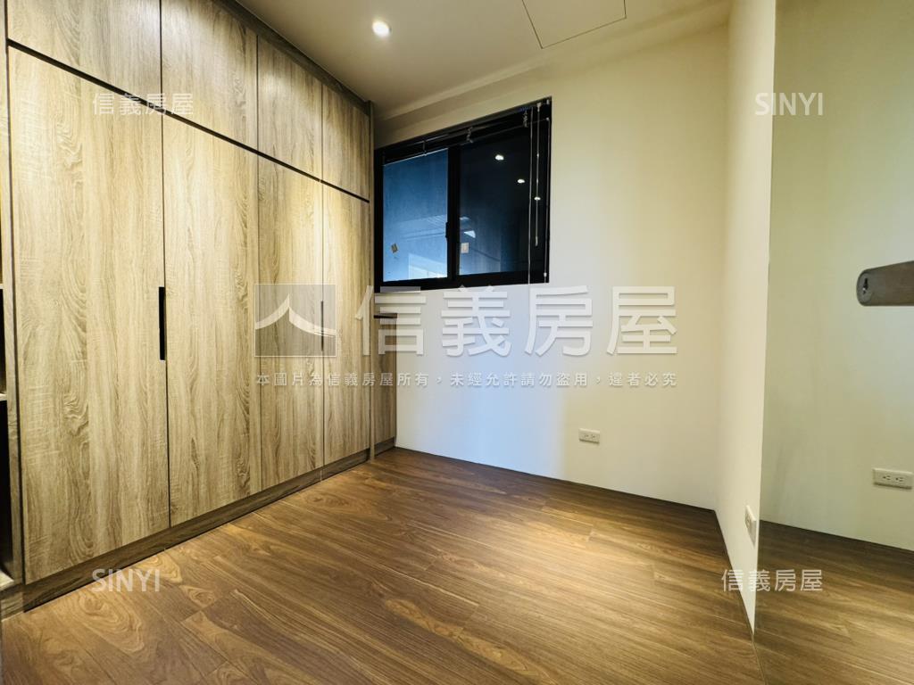 專任富宇權峰後棟樹海三房房屋室內格局與周邊環境