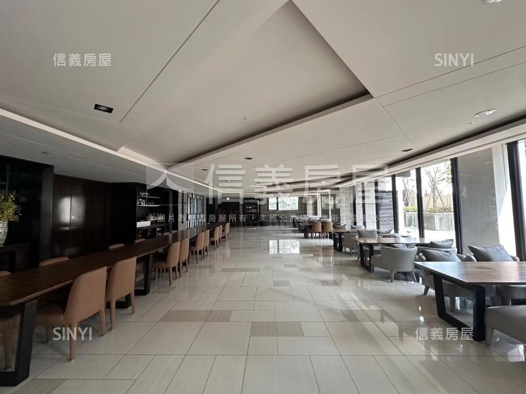專任富宇權峰後棟樹海三房房屋室內格局與周邊環境