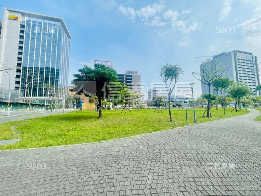 【專任】近捷運面公園三房房屋室內格局與周邊環境