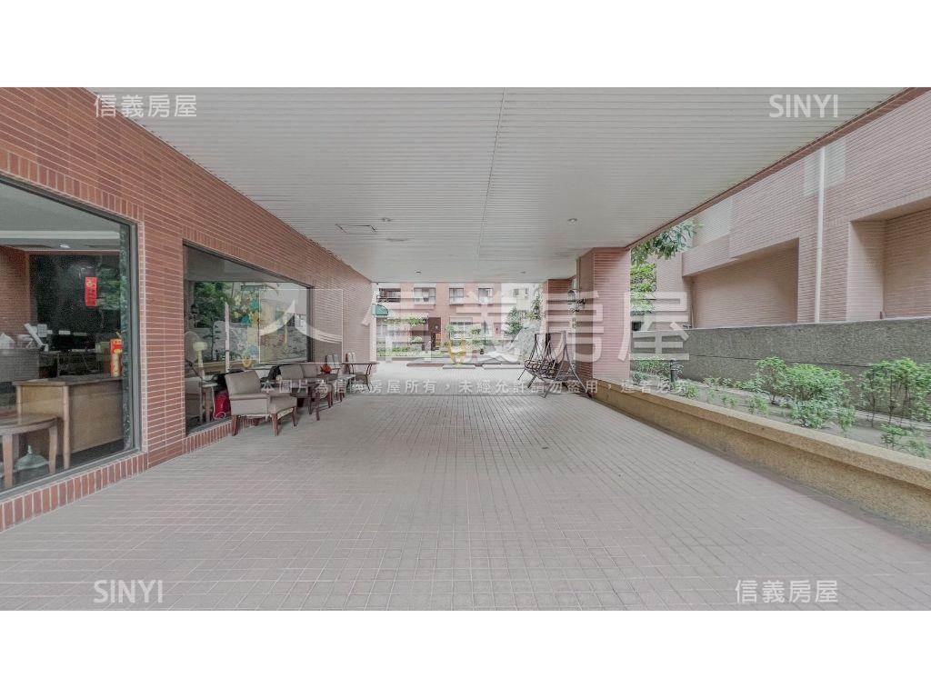 美術館特區低總價三房車位房屋室內格局與周邊環境