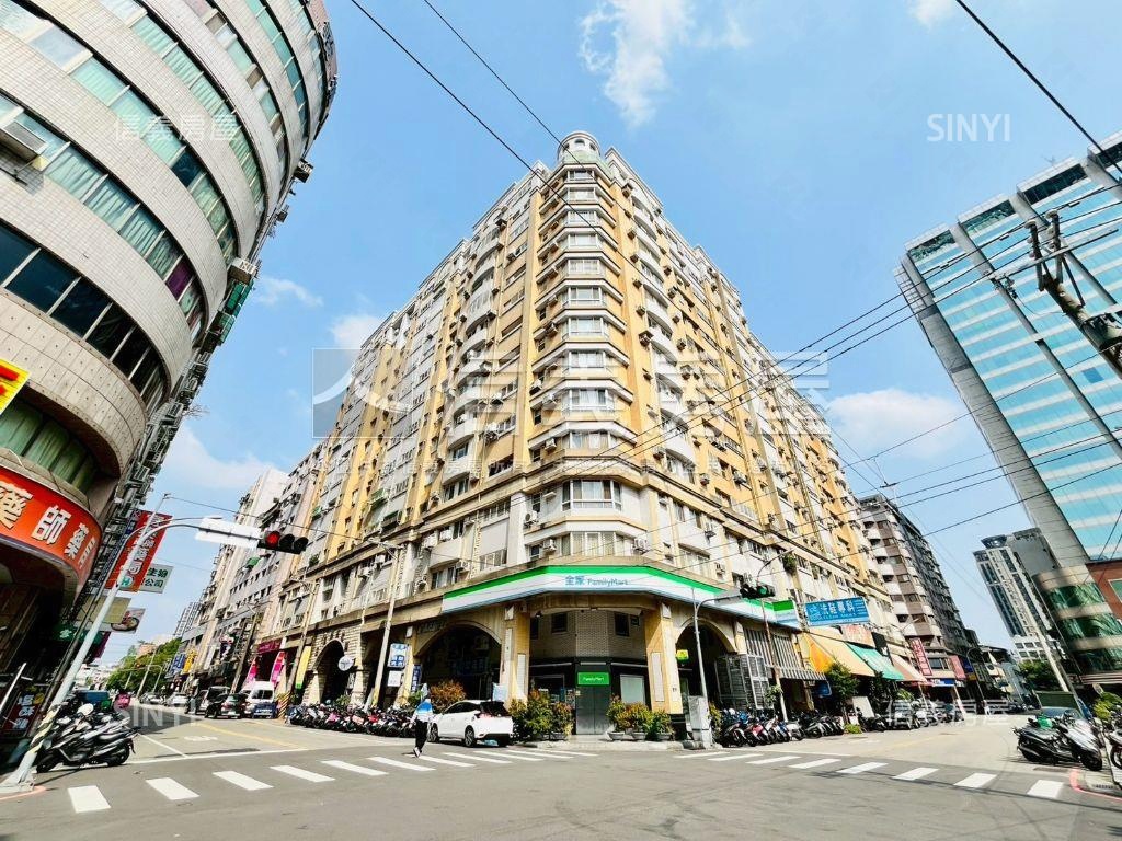 西屯震後３房平車房屋室內格局與周邊環境