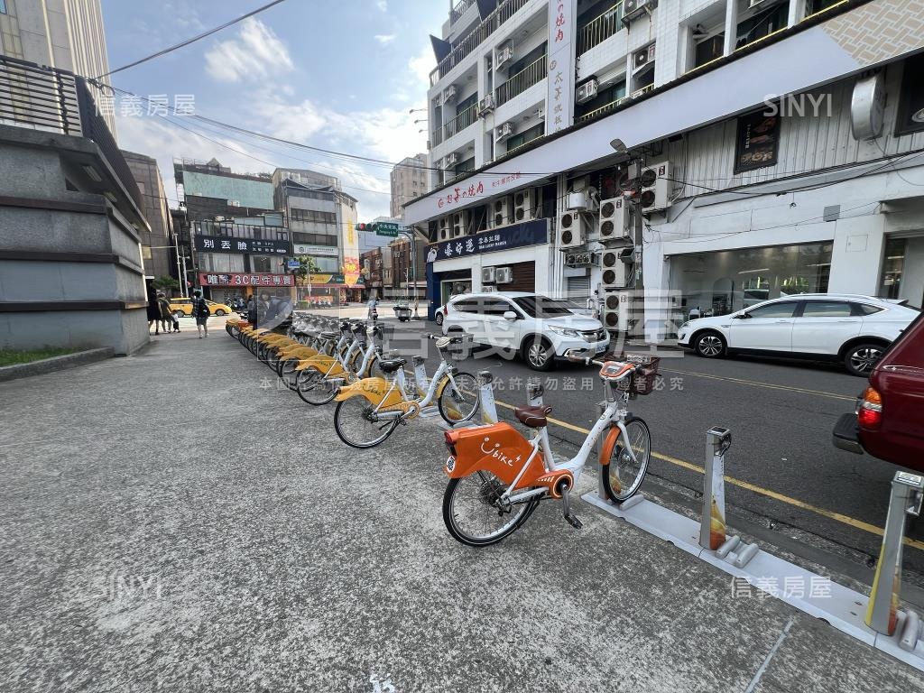 近中壢火車站４３９坪辦公房屋室內格局與周邊環境