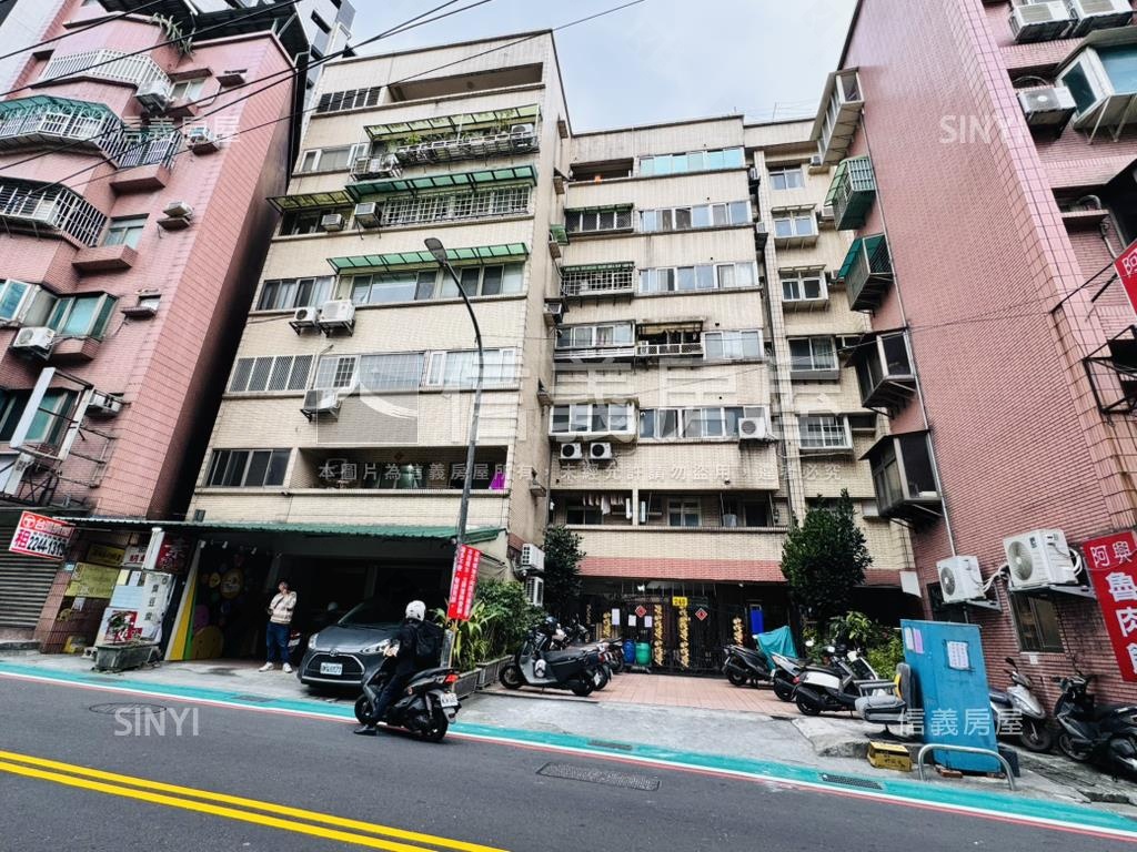 捷運獨立產權平面車位４２房屋室內格局與周邊環境