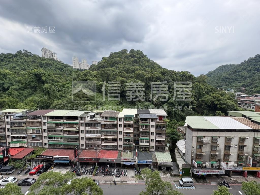 潤泰遠景２１山景四房房屋室內格局與周邊環境