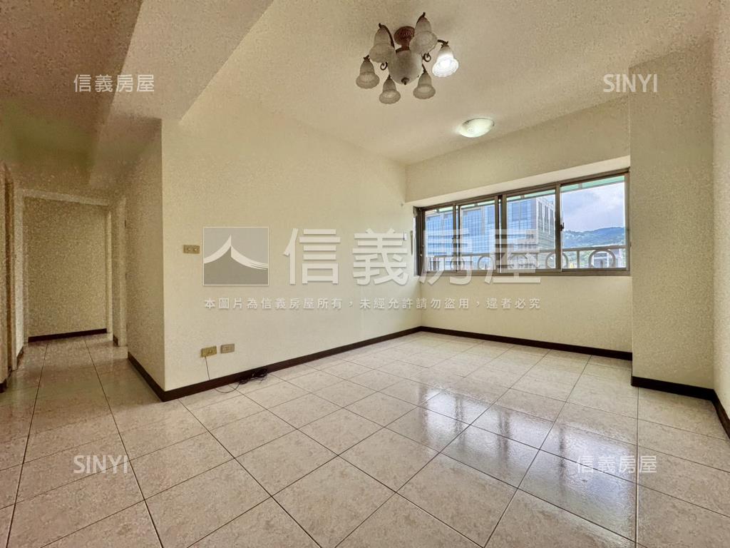 板南線福利國三房車位房屋室內格局與周邊環境