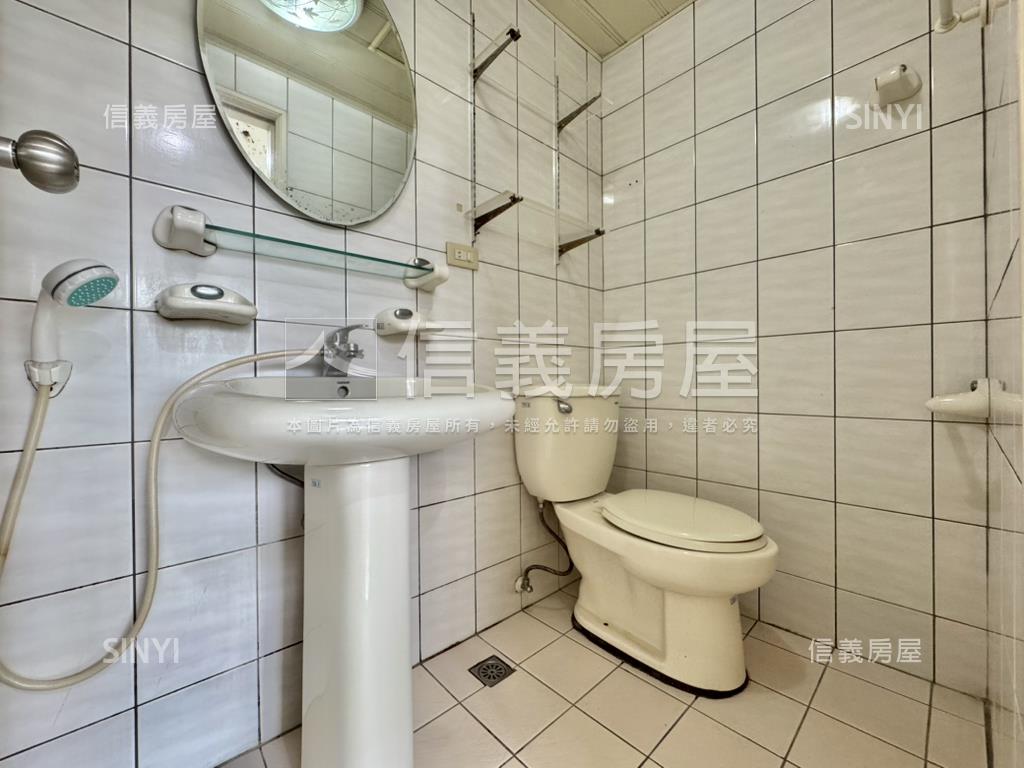 板南線福利國三房車位房屋室內格局與周邊環境