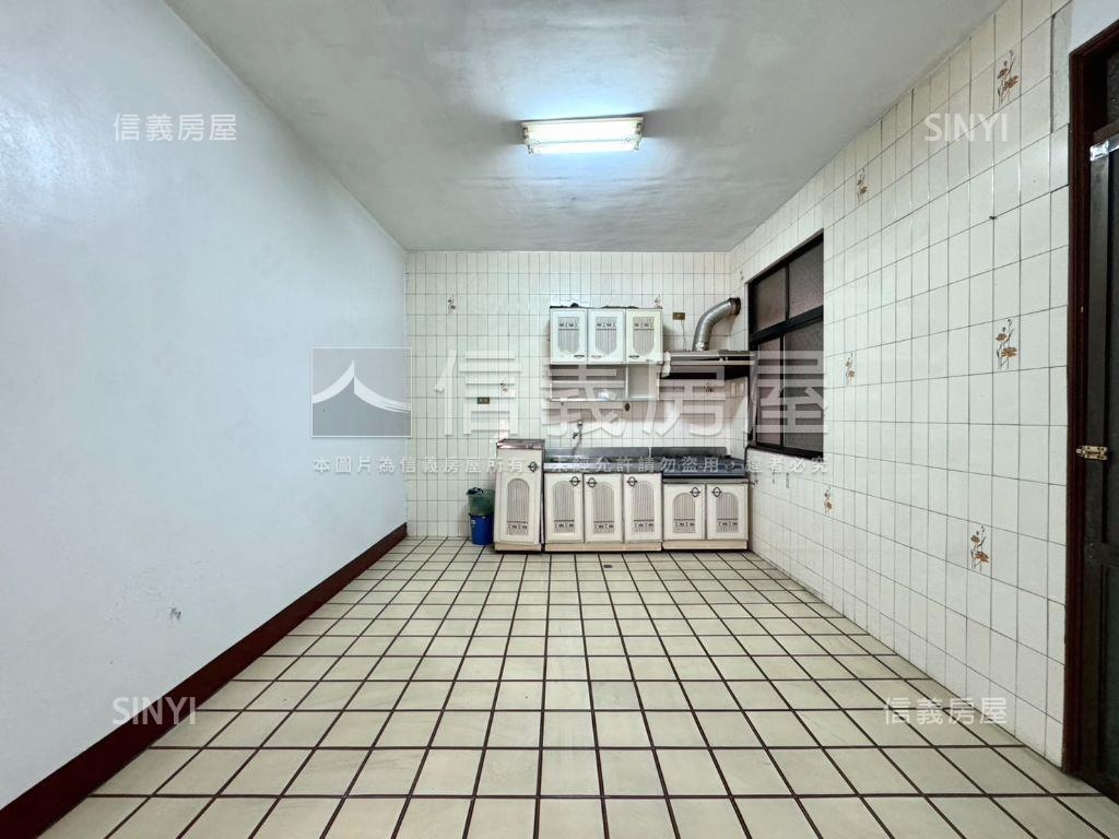 近科工館大坪數三樓公寓房屋室內格局與周邊環境