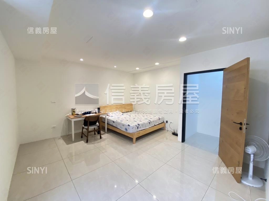 大面寬百坪電梯透天房屋室內格局與周邊環境