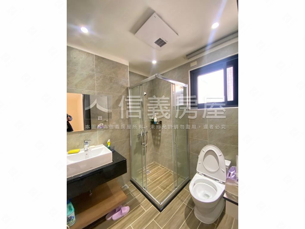 大面寬百坪電梯透天房屋室內格局與周邊環境