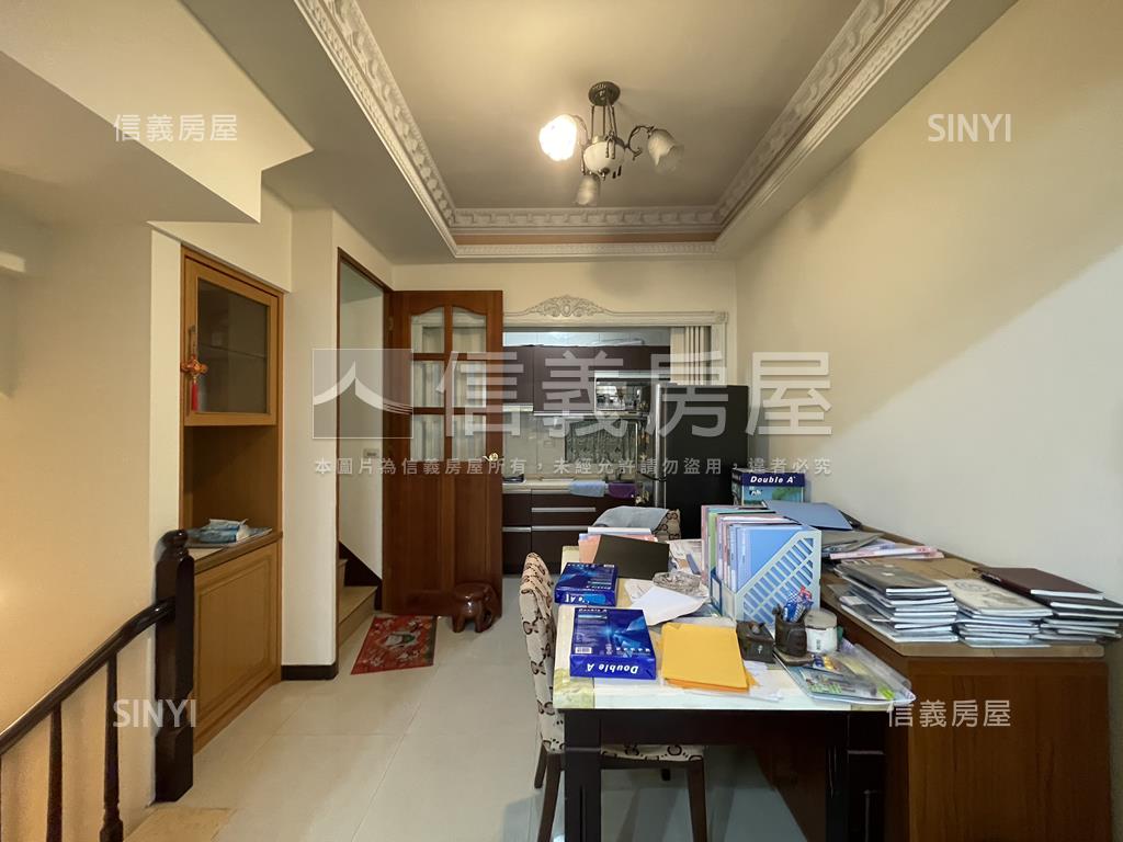 富國路大墅雲集三角窗透店房屋室內格局與周邊環境