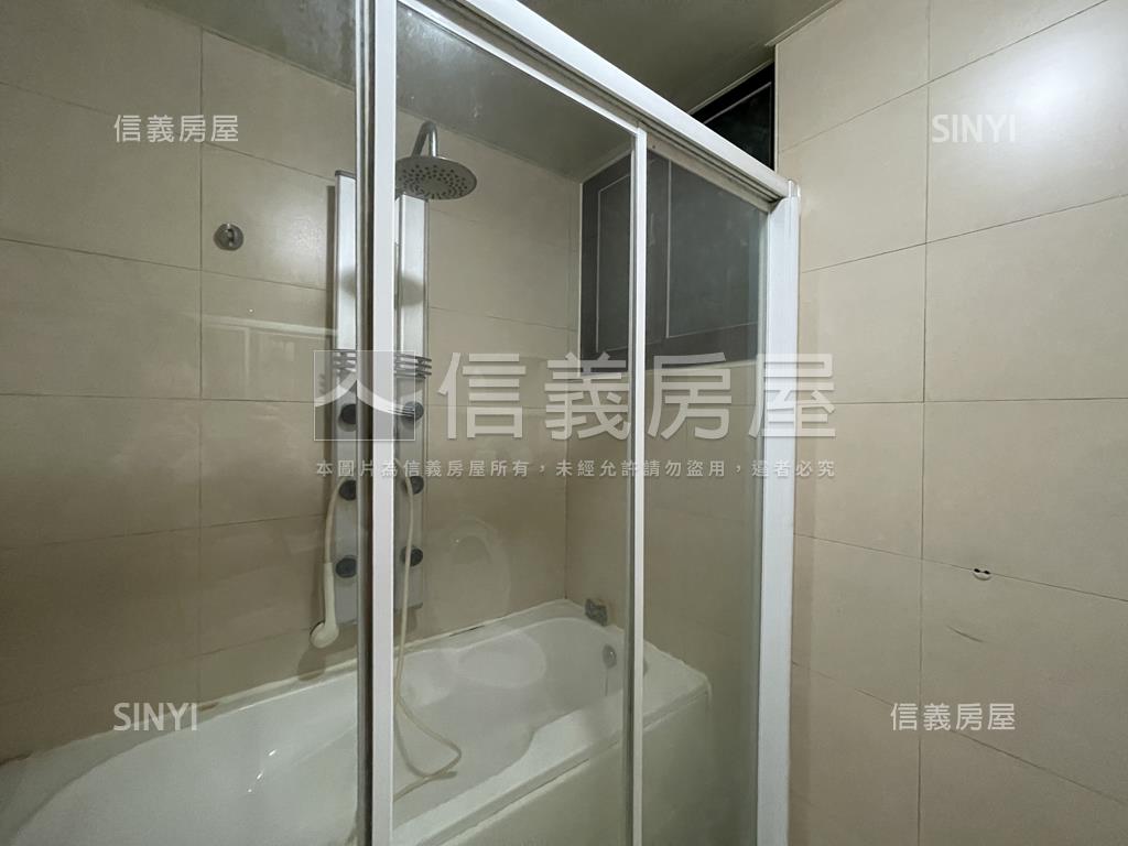 富國路大墅雲集三角窗透店房屋室內格局與周邊環境