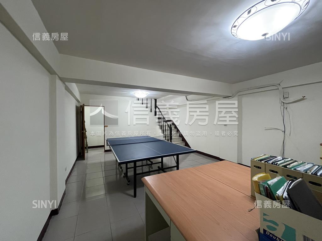 富國路大墅雲集三角窗透店房屋室內格局與周邊環境