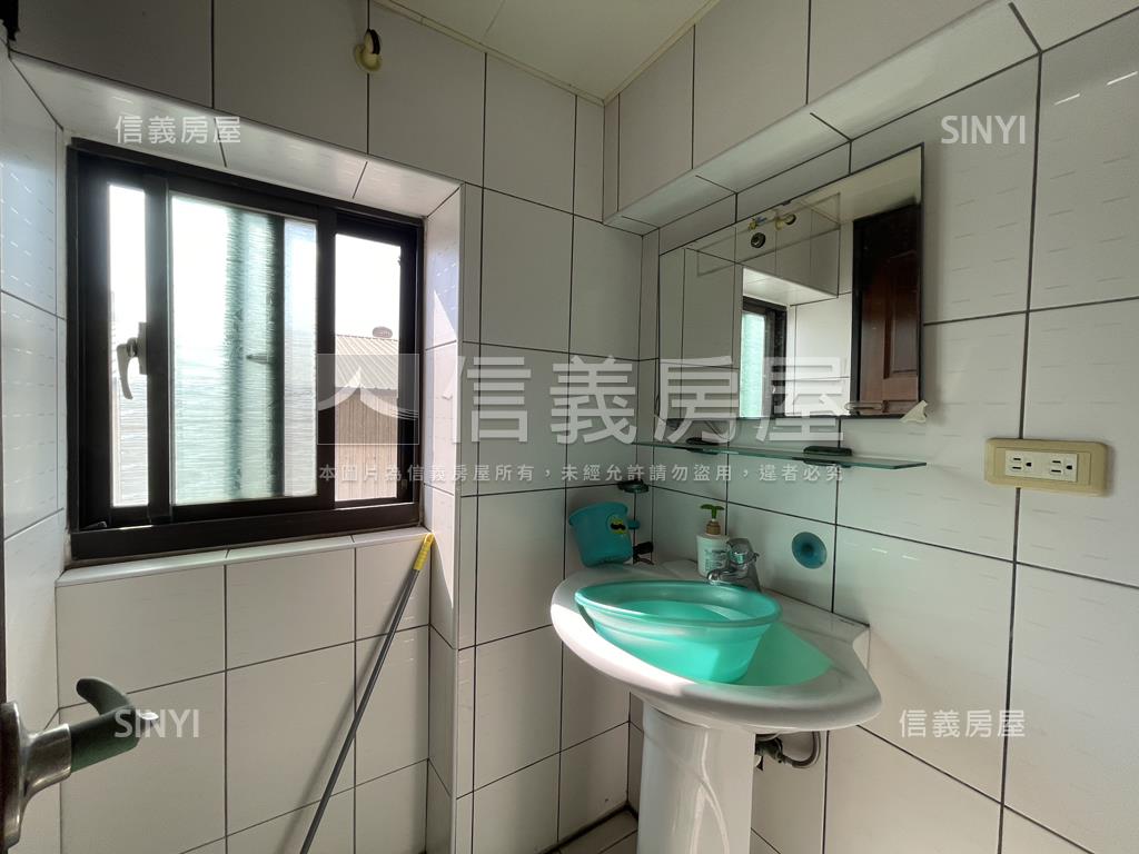 富國路大墅雲集三角窗透店房屋室內格局與周邊環境