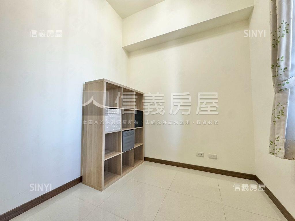 巨人高樓採光三房房屋室內格局與周邊環境
