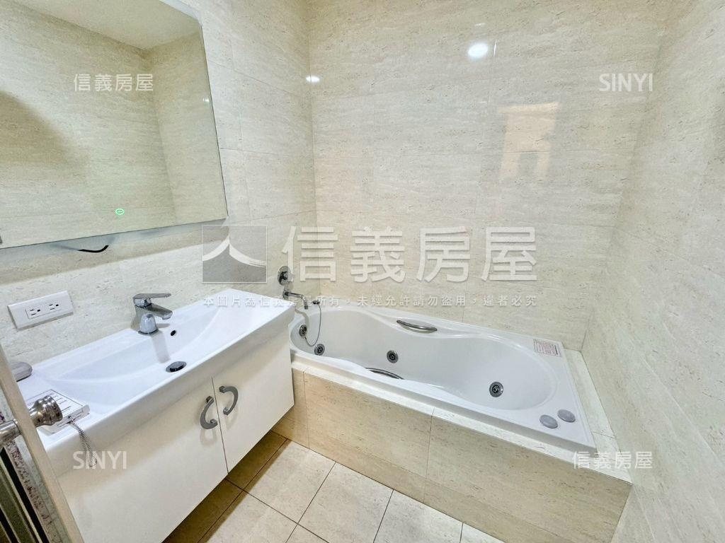 巨人高樓採光三房房屋室內格局與周邊環境