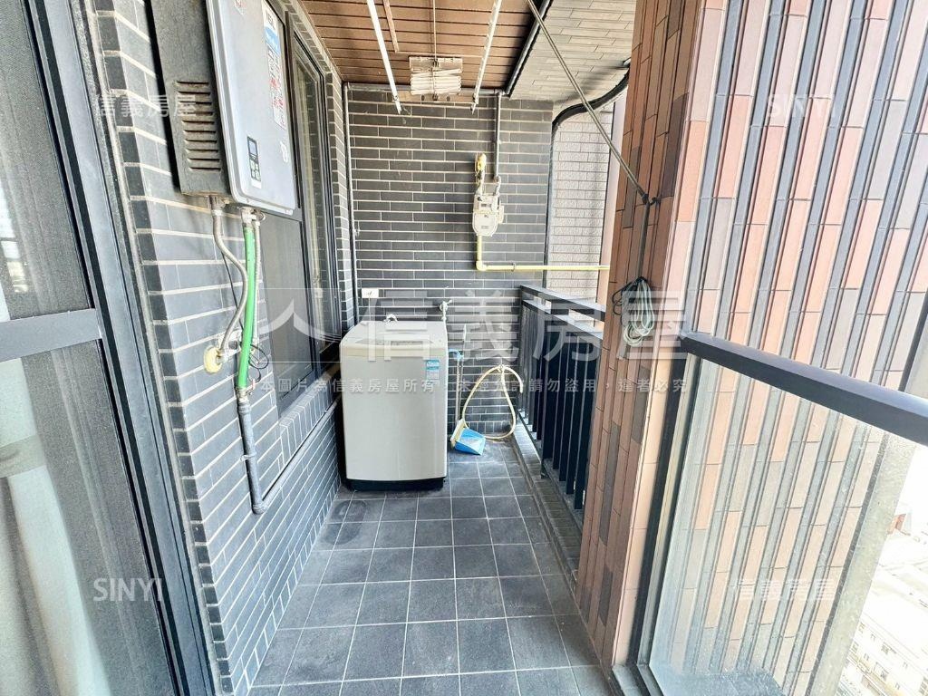 巨人高樓採光三房房屋室內格局與周邊環境