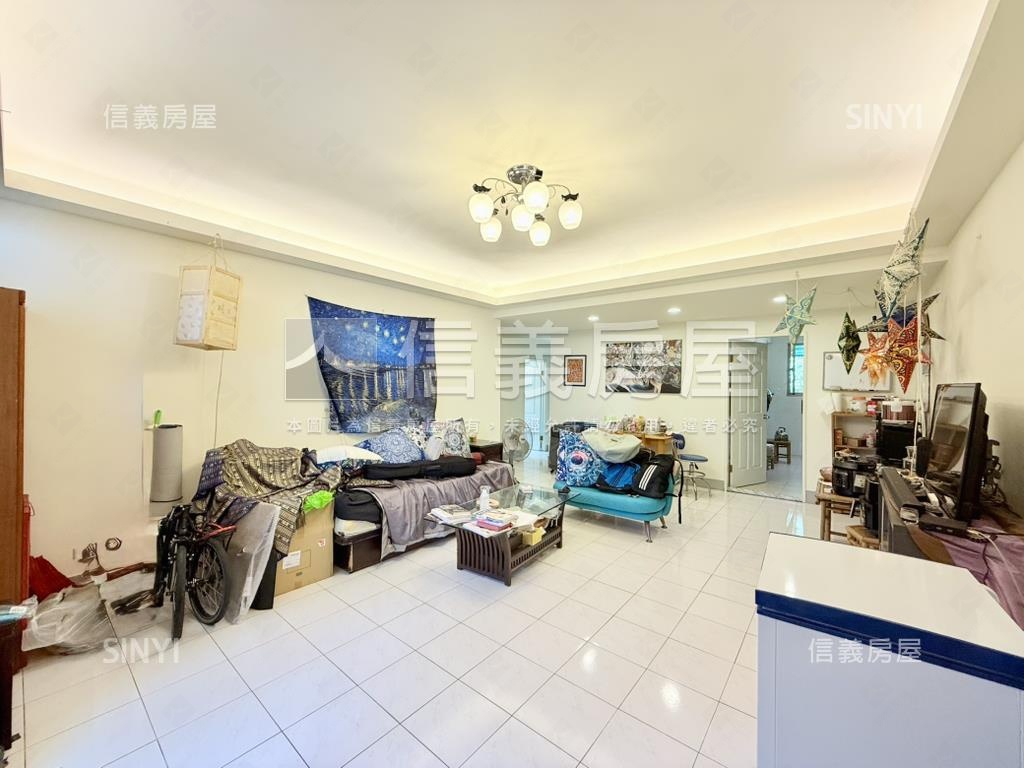 區公所精裝大四房頂加房屋室內格局與周邊環境