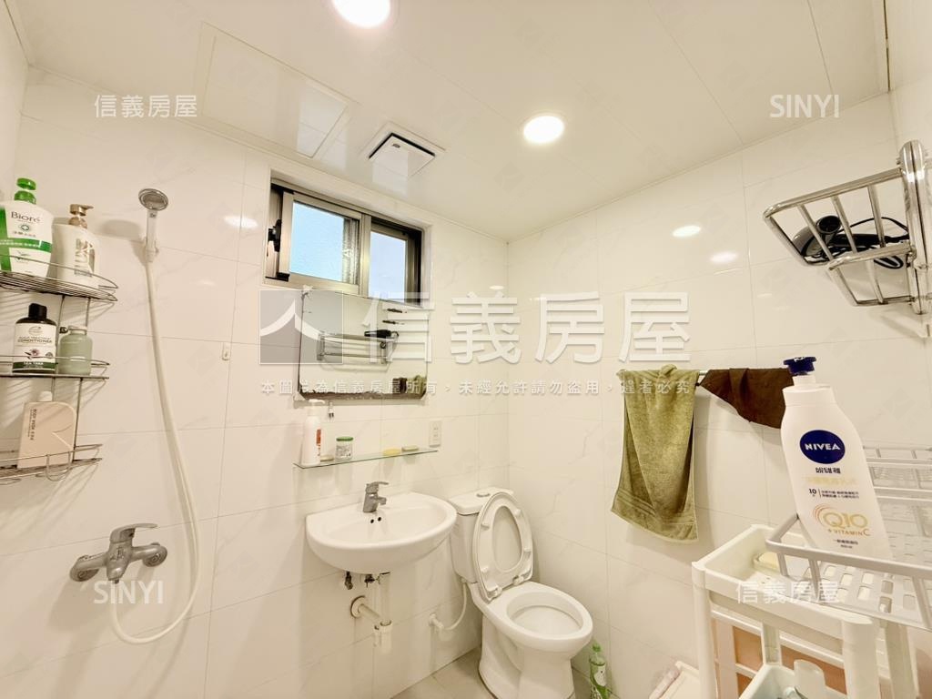 區公所精裝大四房頂加房屋室內格局與周邊環境