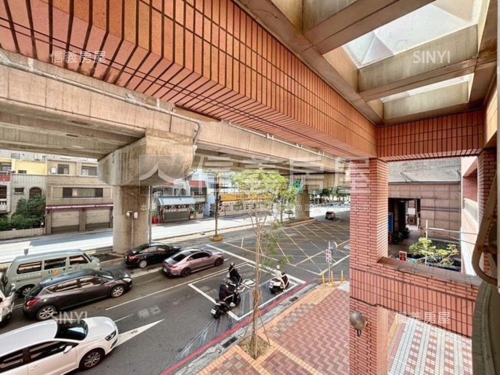 荷蘭村房屋室內格局與周邊環境