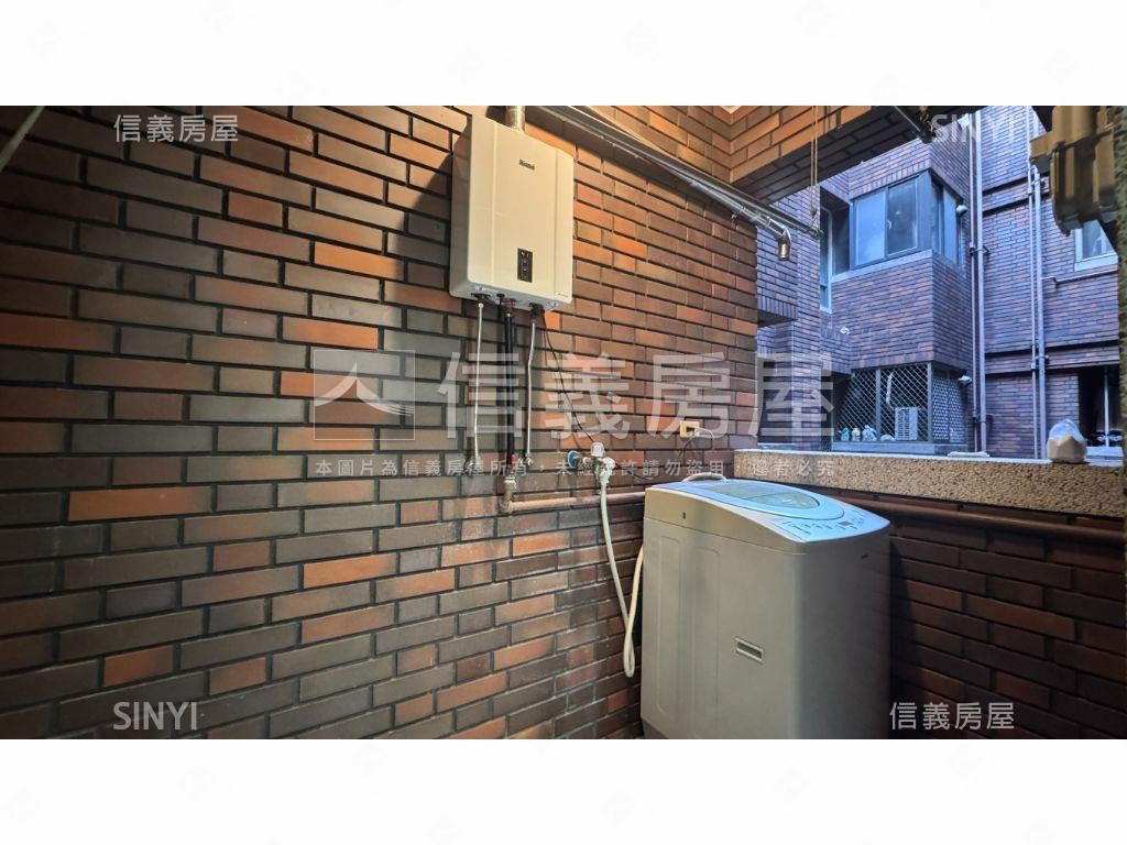 德安臻藏高樓四房平面車位房屋室內格局與周邊環境