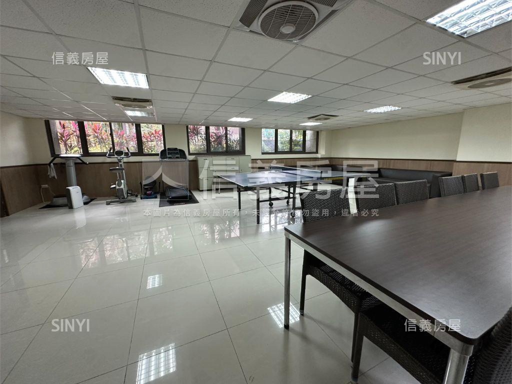 優質綠葉成家三房雙車位房屋室內格局與周邊環境