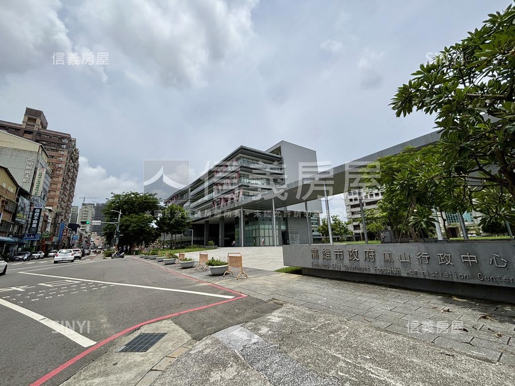 鳳山行政中心旁採光公寓房屋室內格局與周邊環境