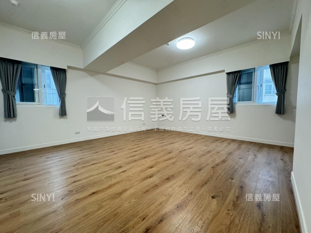國際名紳房屋室內格局與周邊環境