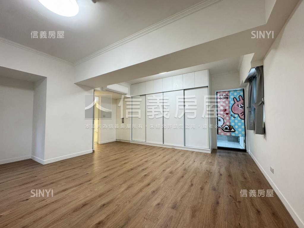 國際名紳房屋室內格局與周邊環境