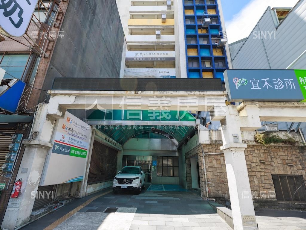 雙陽台邊間兩房房屋室內格局與周邊環境