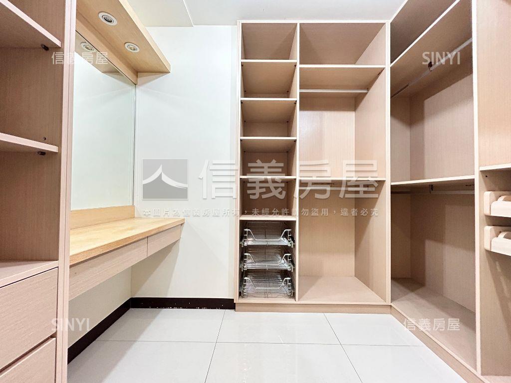 八期久樘大四房Ｂ１車位房屋室內格局與周邊環境